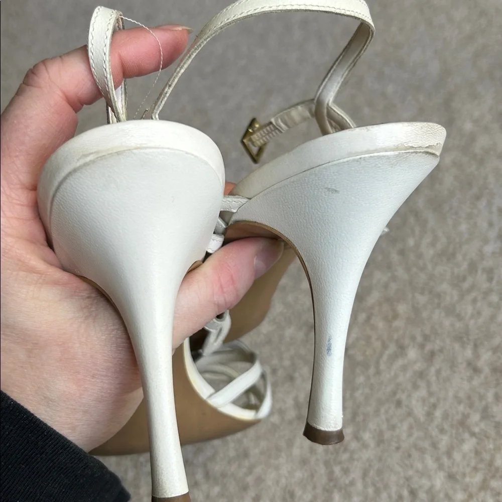 BCBGIRLS WHITE HEELED SANDALS - Picture 6 of 6